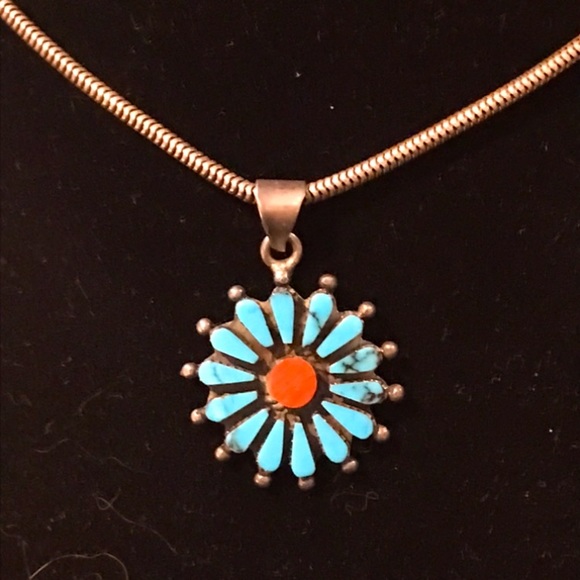 Vintage Zuni sterling silver, turquoise and red coral pendant. - Picture 6 of 6